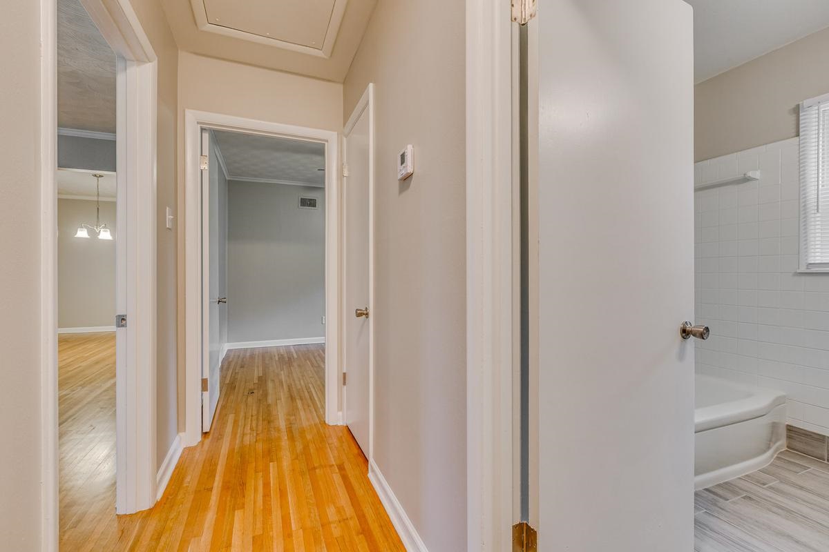 3535 Bishops Bridge Road Memphis, TN 38118 - Photo 18 of 25