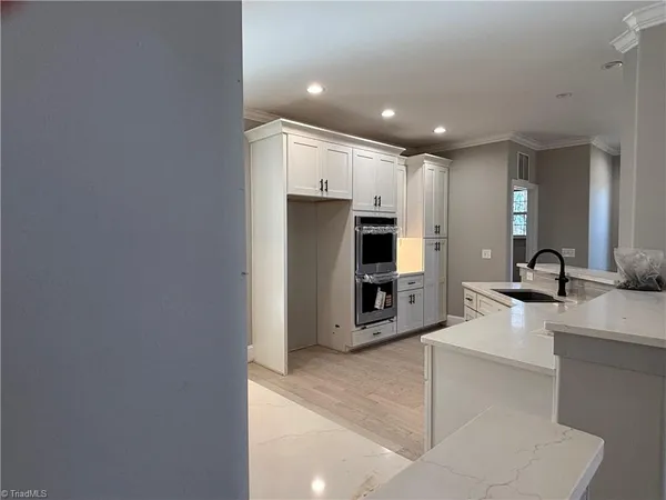 $875,000 | 5483 Meadowlark Court, Winston-Salem, NC 27106