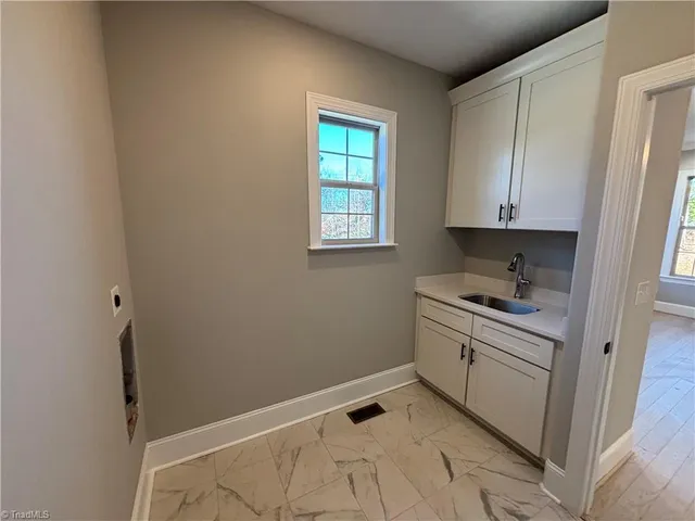 $960,000 | 5483 Meadowlark Court, Winston-Salem, NC 27106