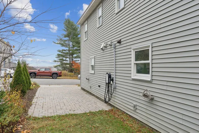 $845,000 | 1 Ponce Street, Portland, ME 04101