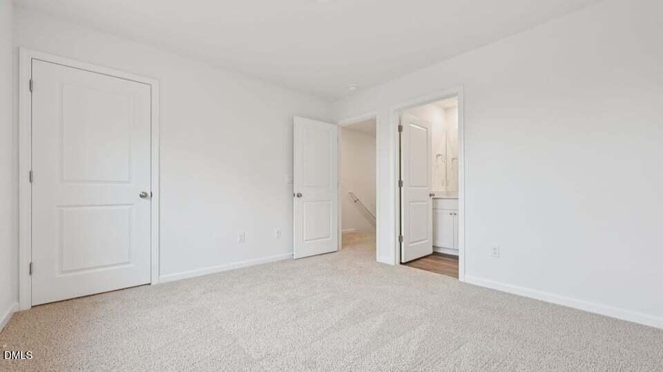 5816 Brambleberry Way Raleigh, NC 27616 - Photo 17 of 39 17-custom-Beckett Chase Wy-017