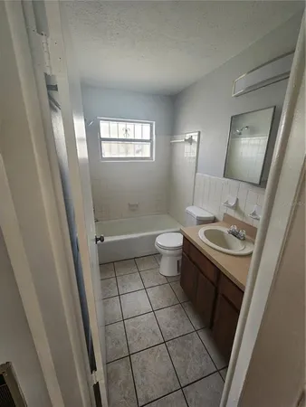 $1,350 | 906 East 108th Avenue, Tampa, FL 33612