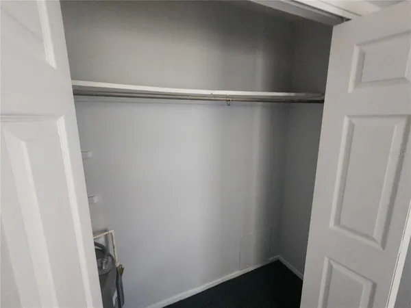 $1,350 | 906 East 108th Avenue, Tampa, FL 33612