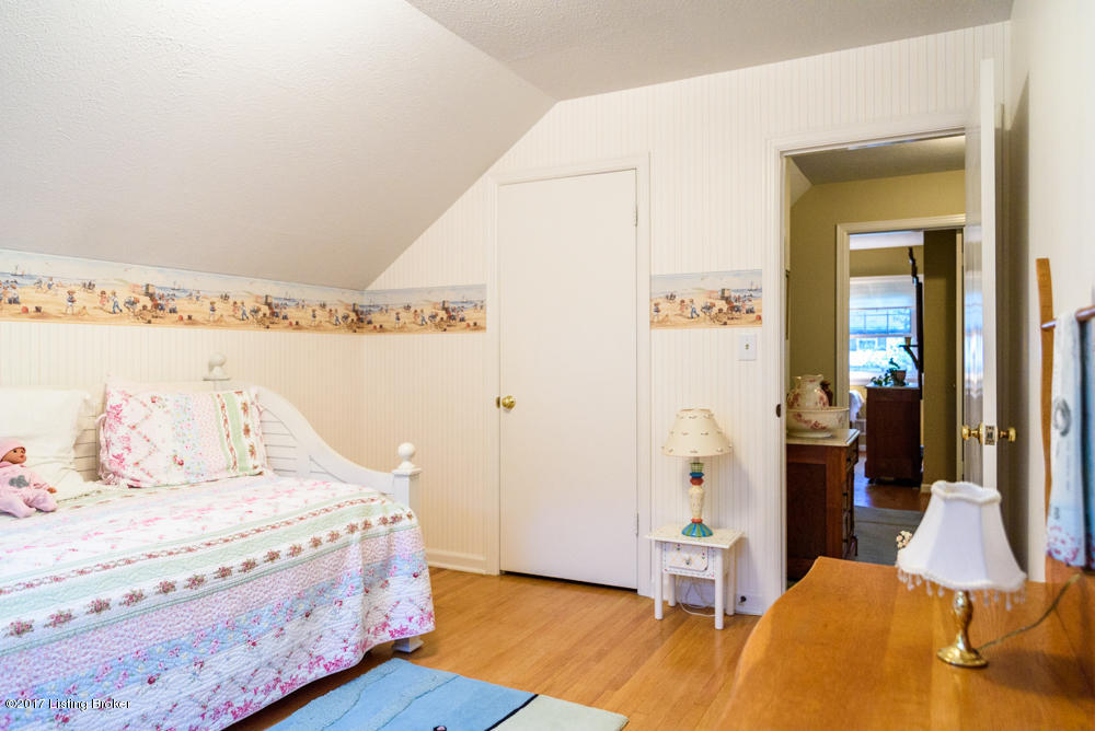 126 Blue Fields Road Louisville, KY 40223 - Photo 22 of 33 kylepostphotography (66 of 88)