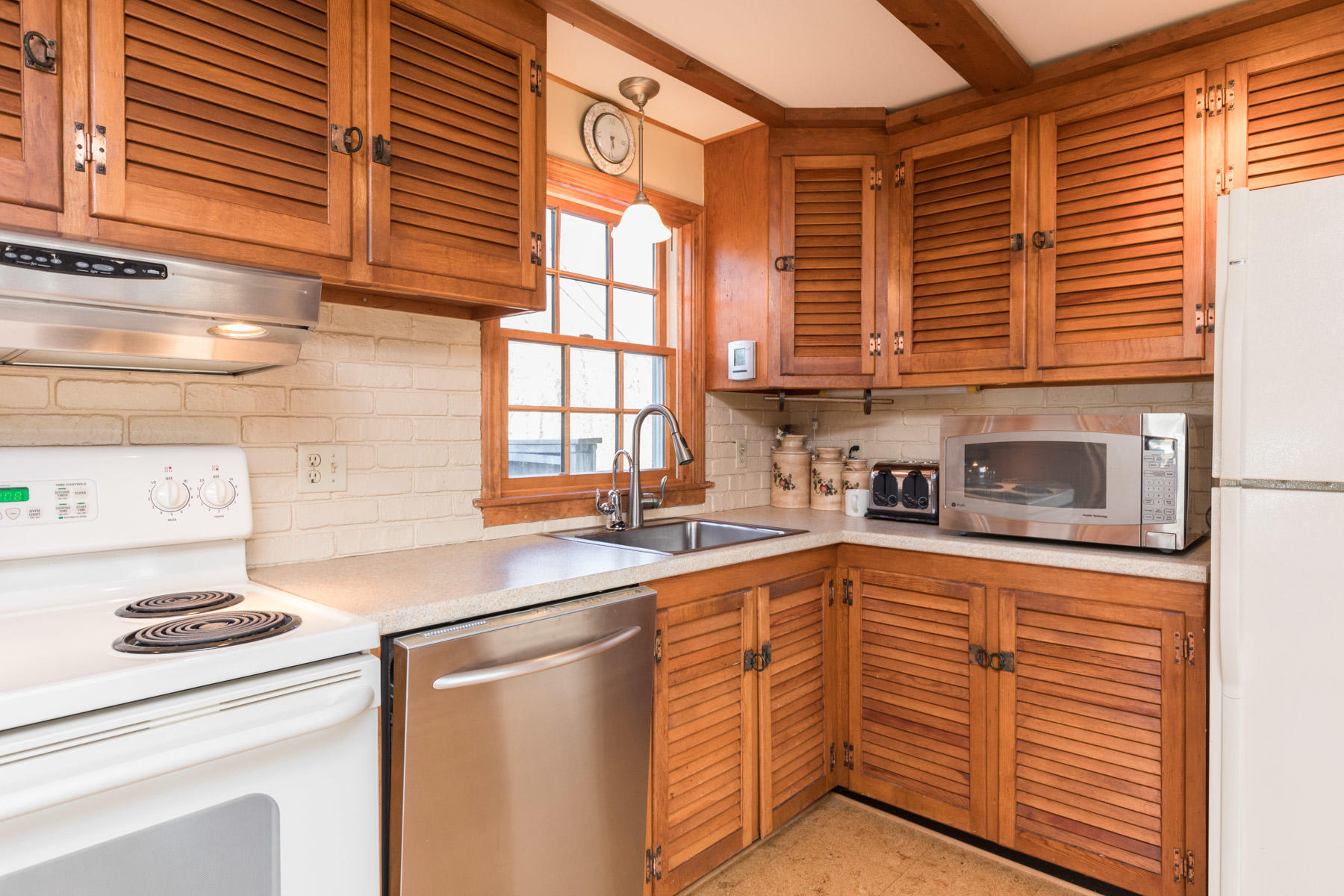 1 4th Street Biddeford Pool, ME 04006 - Photo 18 of 50 Kitchen