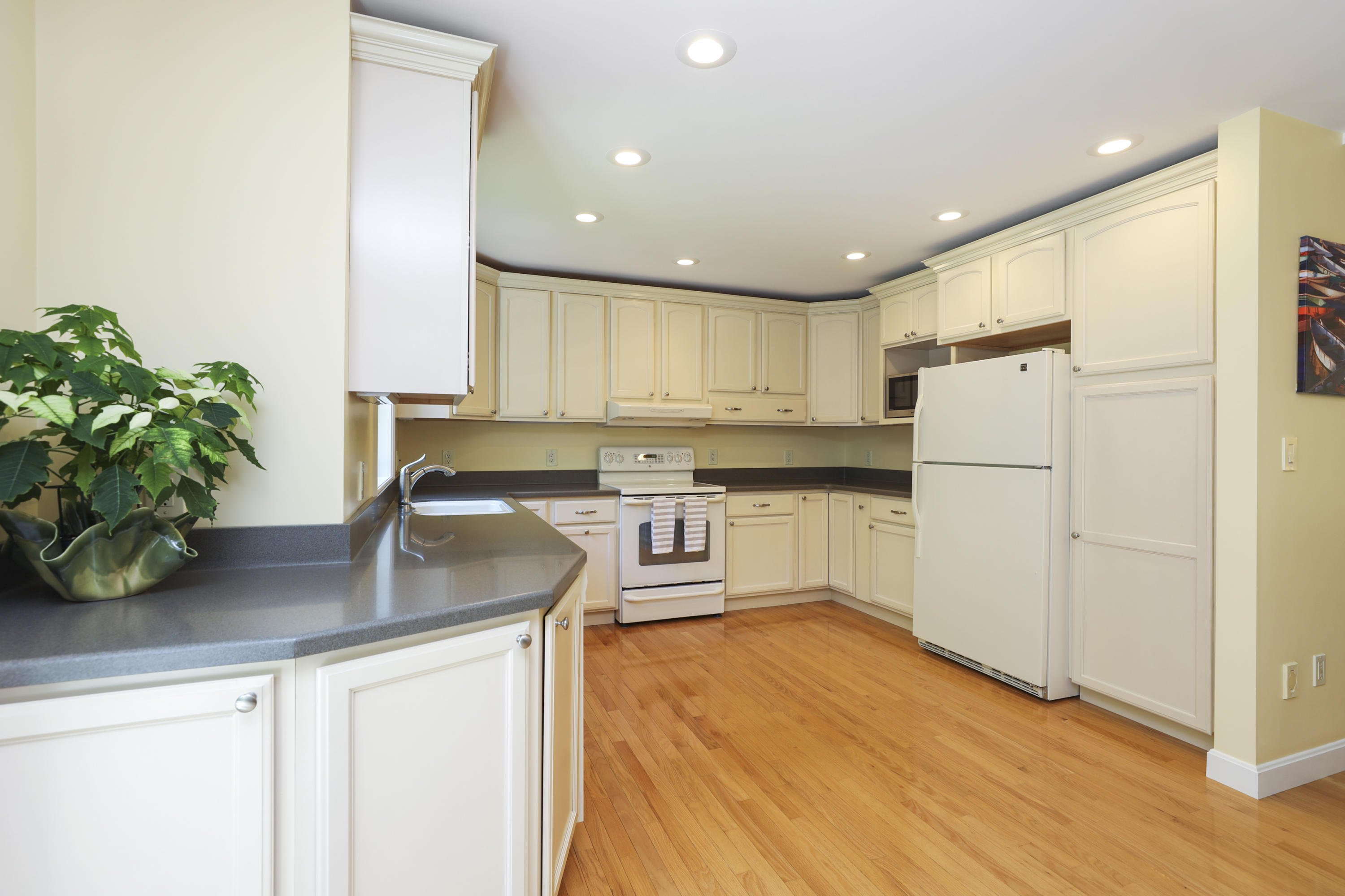 56 Clement Huff Road Kennebunkport, ME 04046 - Photo 8 of 32 015-photo-kitchen-8373111