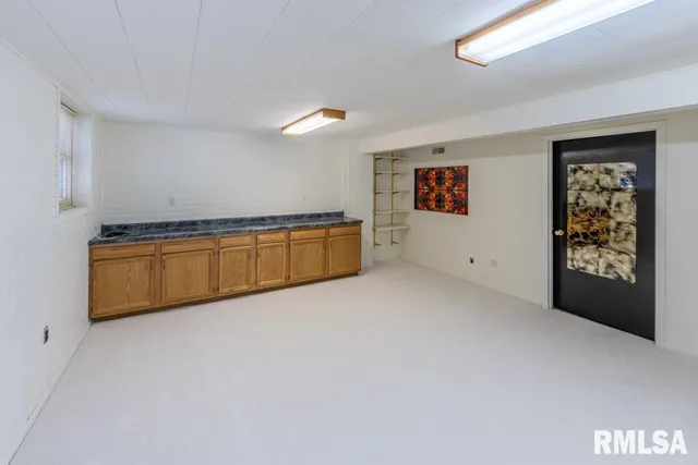 $179,900 | 5909 North Keenland Avenue, Peoria, IL 61614