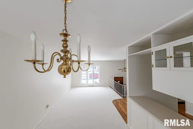 $179,900 | 5909 North Keenland Avenue, Peoria, IL 61614