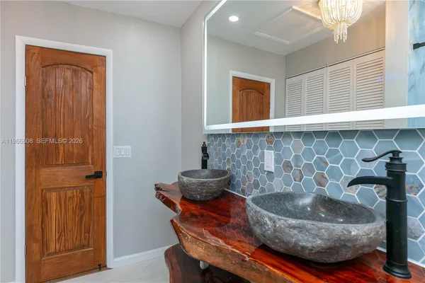 $4,200 | 1507 Harding Street, Hollywood, FL 33020