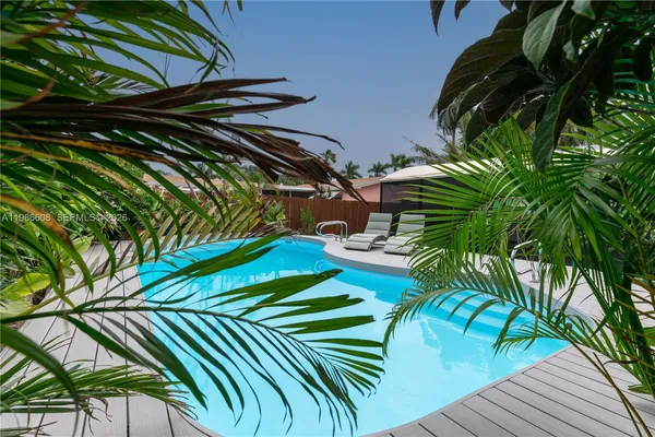 $4,200 | 1507 Harding Street, Hollywood, FL 33020