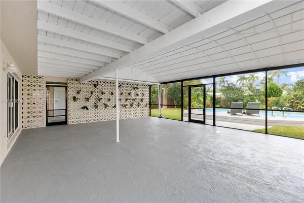 a view of a garage