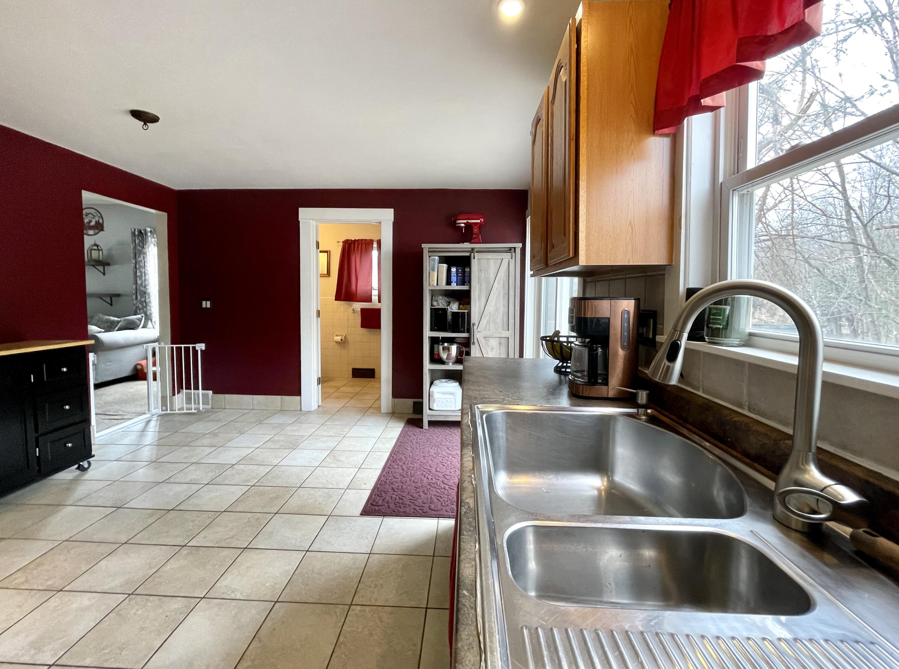 2047 Hotel Road Auburn, ME 04210 - Photo 4 of 44 Kitchen