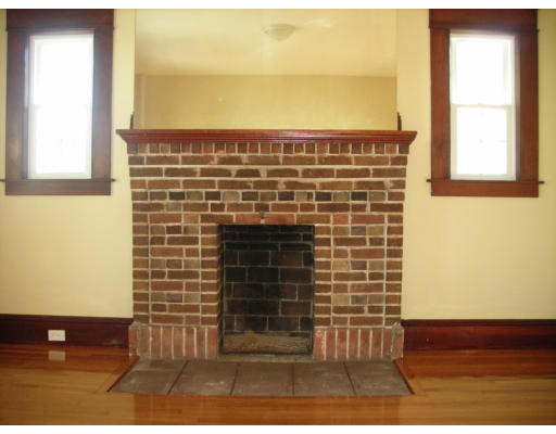 43-45 Calumet Road Holyoke, MA 01040 - Photo 4 of 9 Gallery Image 4