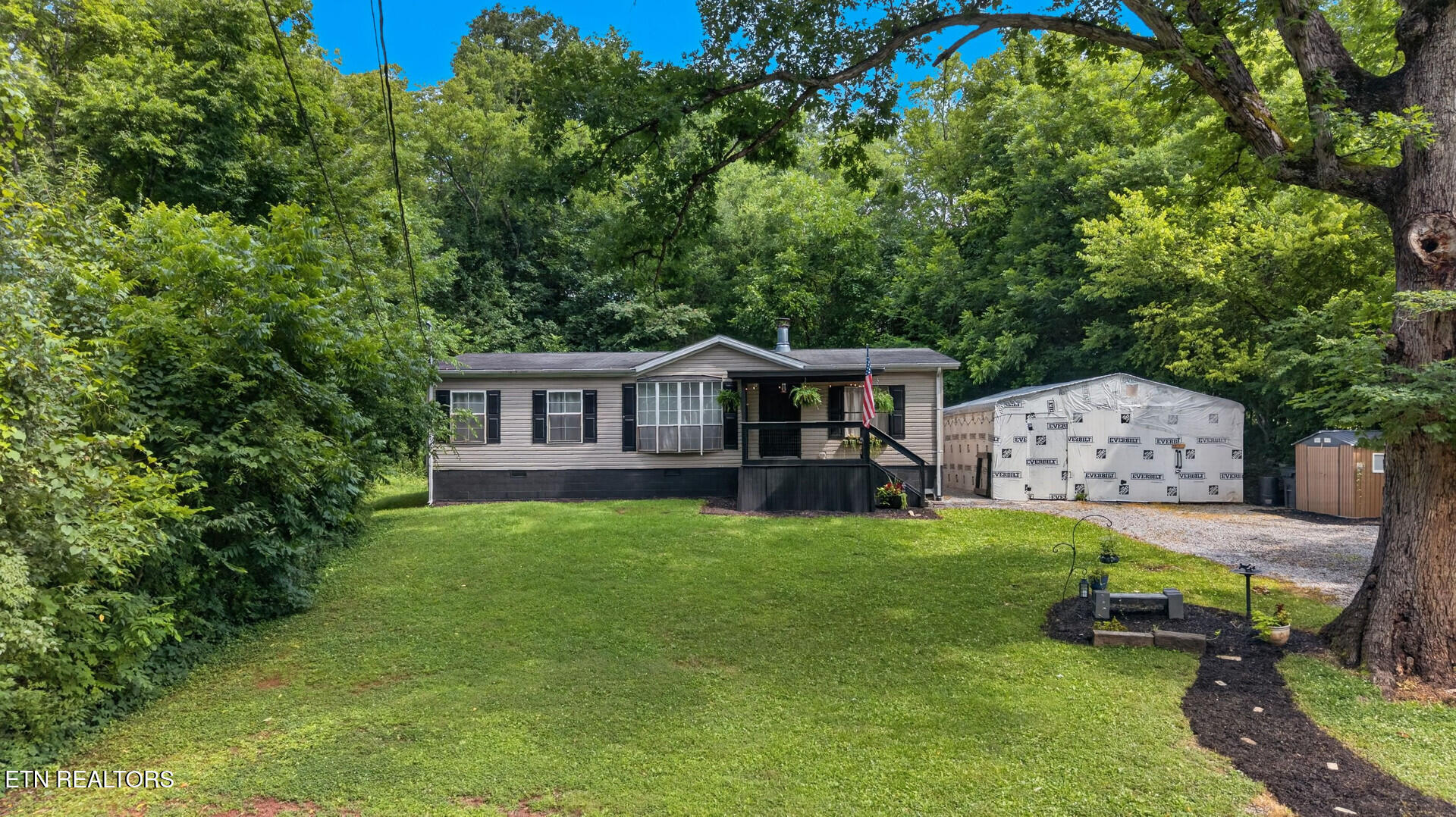 454 Duncan Street Newport, TN 37821 - Photo 2 of 35 dun 5