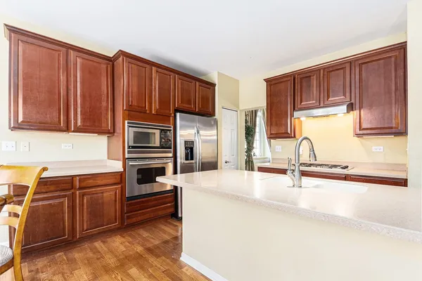 $500,000 | 1110 Marion Court, Shorewood, IL 60404