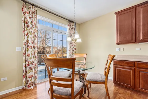 $500,000 | 1110 Marion Court, Shorewood, IL 60404
