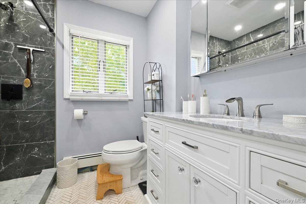 3988 Demont Road Seaford, NY 11783 - Photo 15 of 25 Gallery Image 15