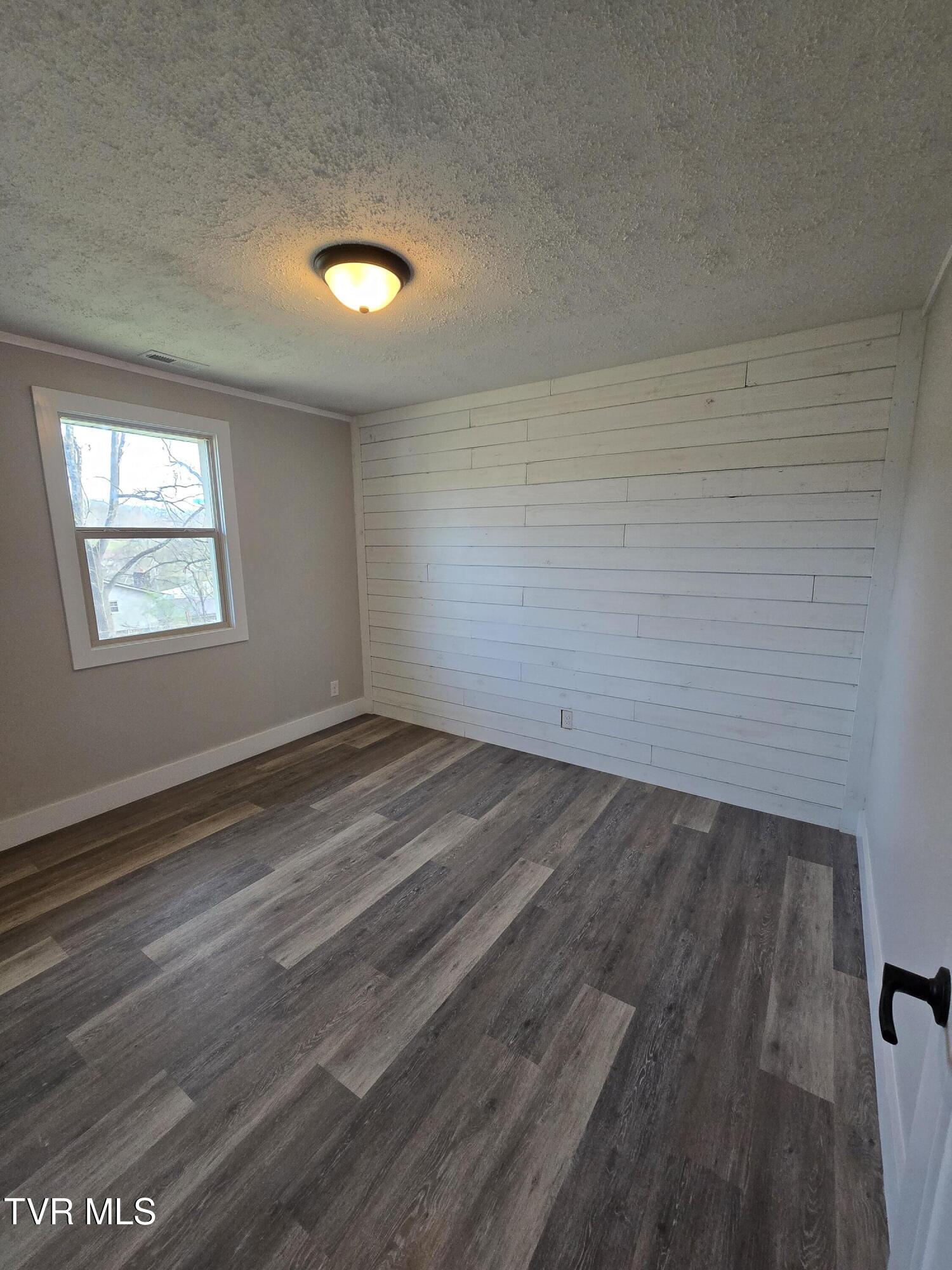 257 Broyles Road Bristol, TN 37620 - Photo 12 of 20 1000042215