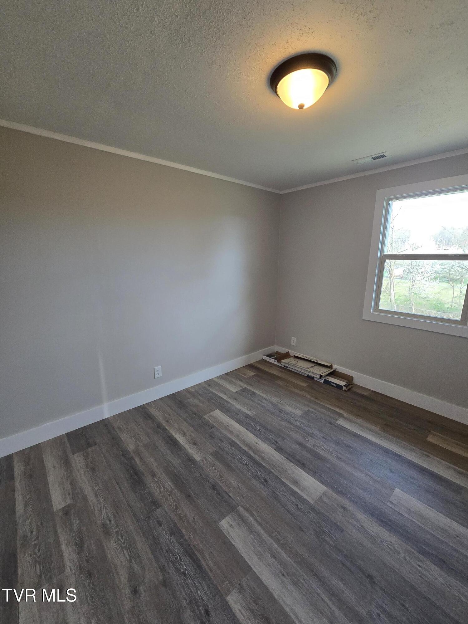 257 Broyles Road Bristol, TN 37620 - Photo 16 of 20 1000042217