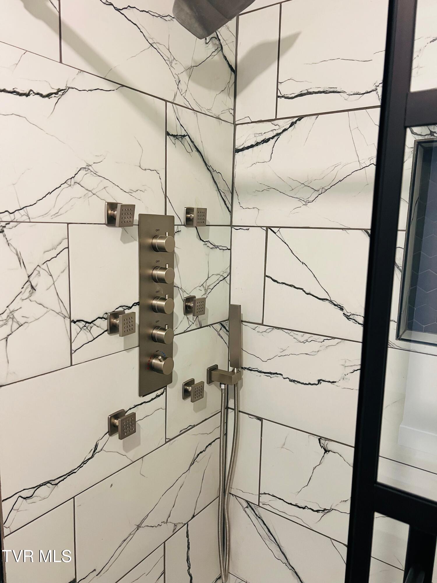 257 Broyles Road Bristol, TN 37620 - Photo 8 of 20 1000041668