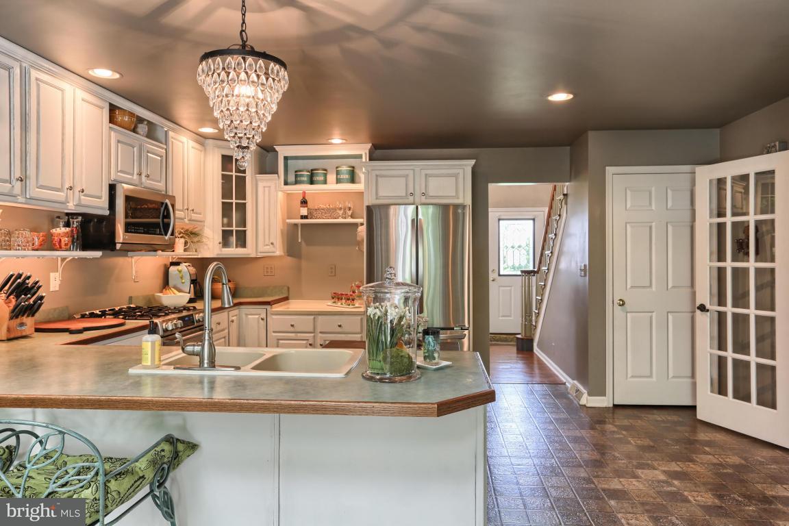 888 Cold Springs Road Elizabethtown, PA 17022 - Photo 17 of 76