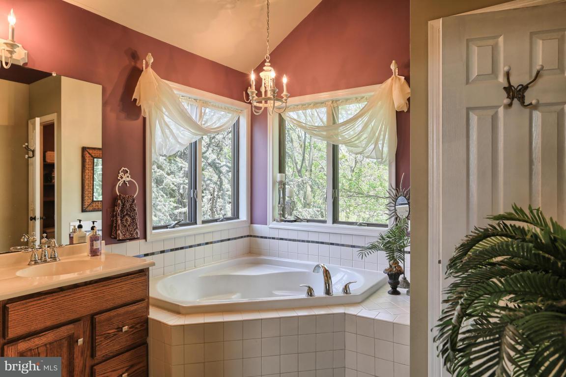 888 Cold Springs Road Elizabethtown, PA 17022 - Photo 38 of 76