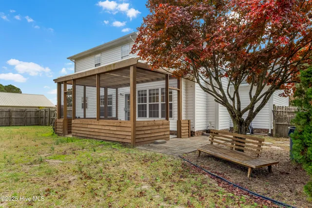 $2,200 | 283 Ennett Lane, Sneads Ferry, NC 28460