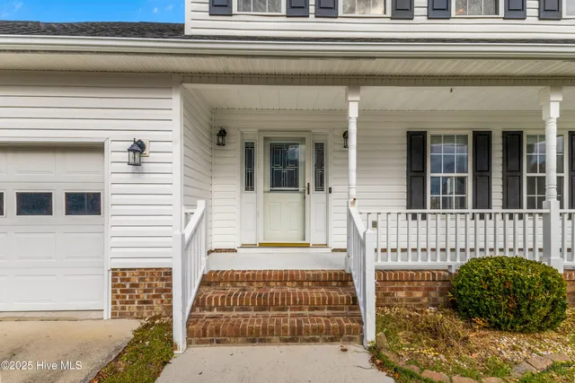 $2,200 | 283 Ennett Lane, Sneads Ferry, NC 28460