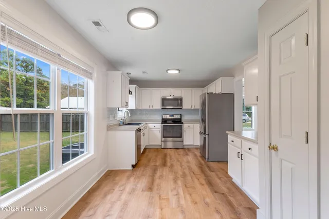 $2,200 | 283 Ennett Lane, Sneads Ferry, NC 28460