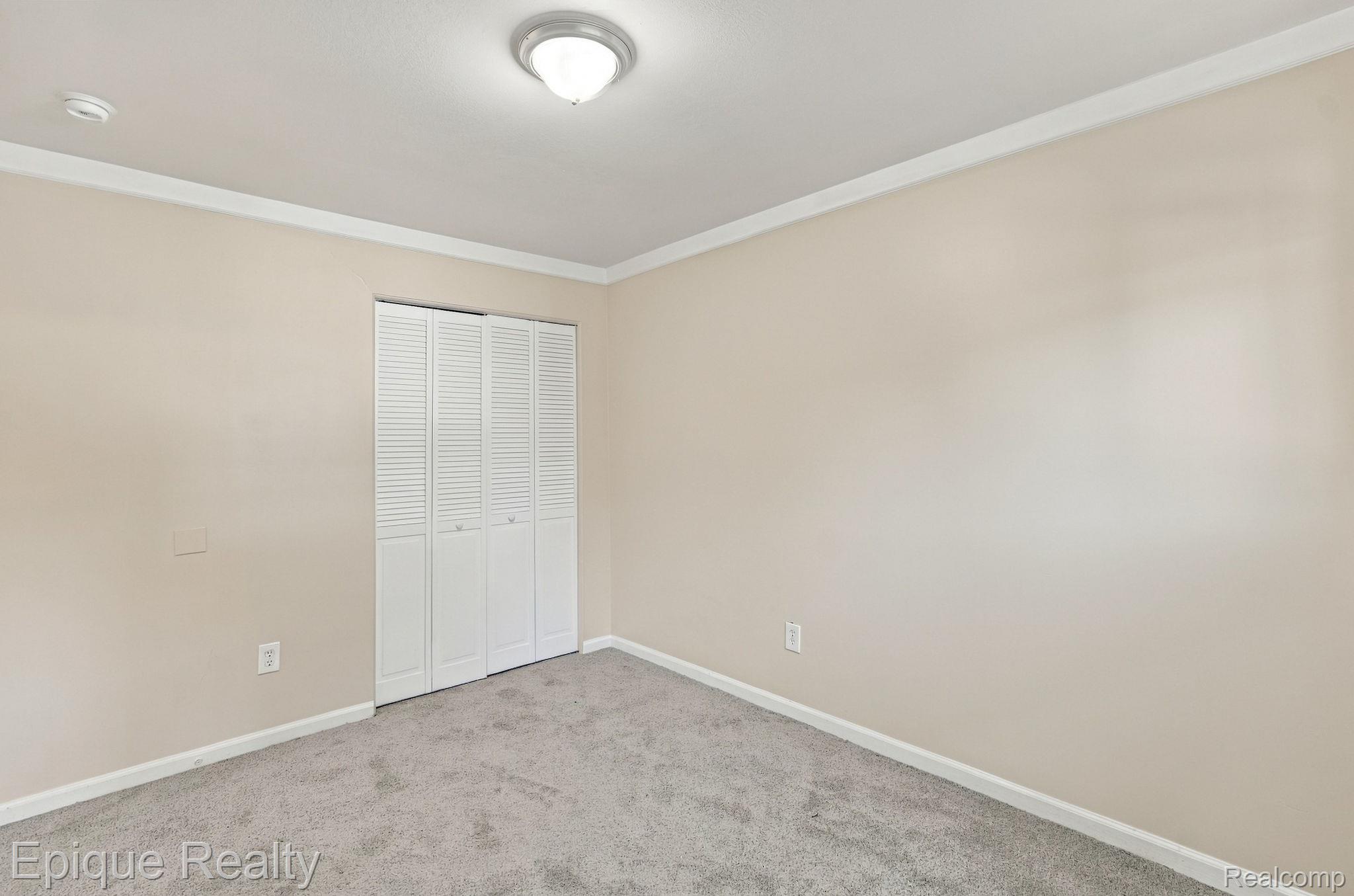 1962 Leitch Road Ferndale, MI 48220 - Photo 14 of 25 16-web-or-mls-DSC01225.jpg