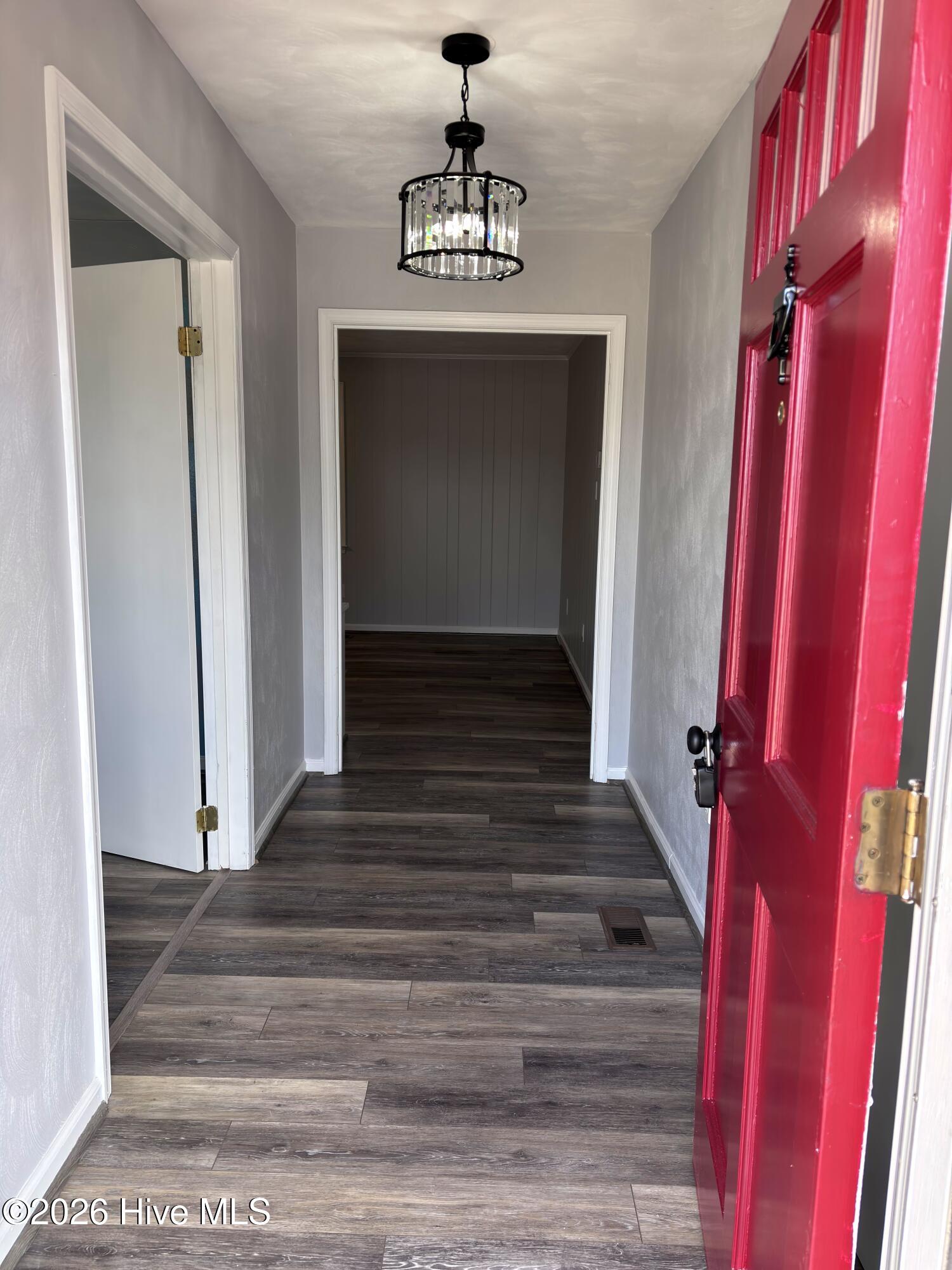 4 Taylor Mill Road Eure, NC 27935 - Photo 5 of 74 Entryway