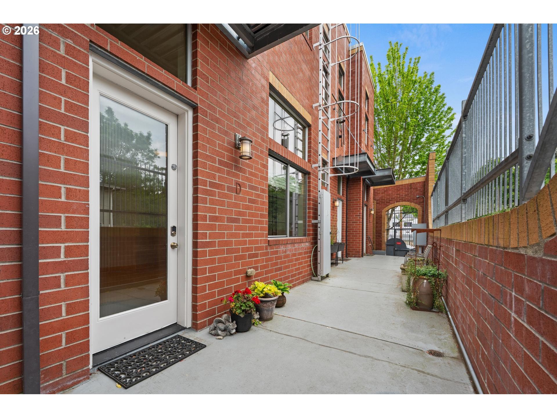 2006 Southeast Morrison Street, Unit D Portland, OR 97214 - Photo 5 of 44