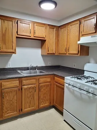 $1,500 | 11 John Street, Unit 12A, Attleboro, MA 02703