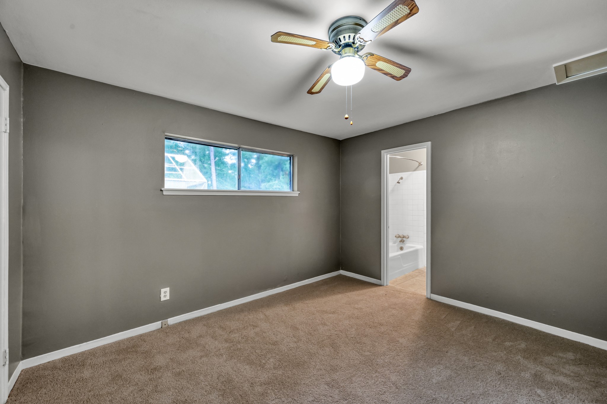 1251 Pruitt Road The Woodlands, TX 77380 - Photo 22 of 36 2nd bedroom in the home