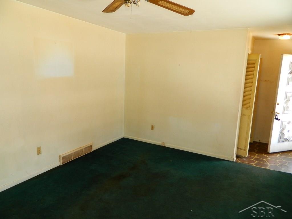 1220 North Center Road Saginaw, MI 48638 - Photo 3 of 13 31236326-2.JPG