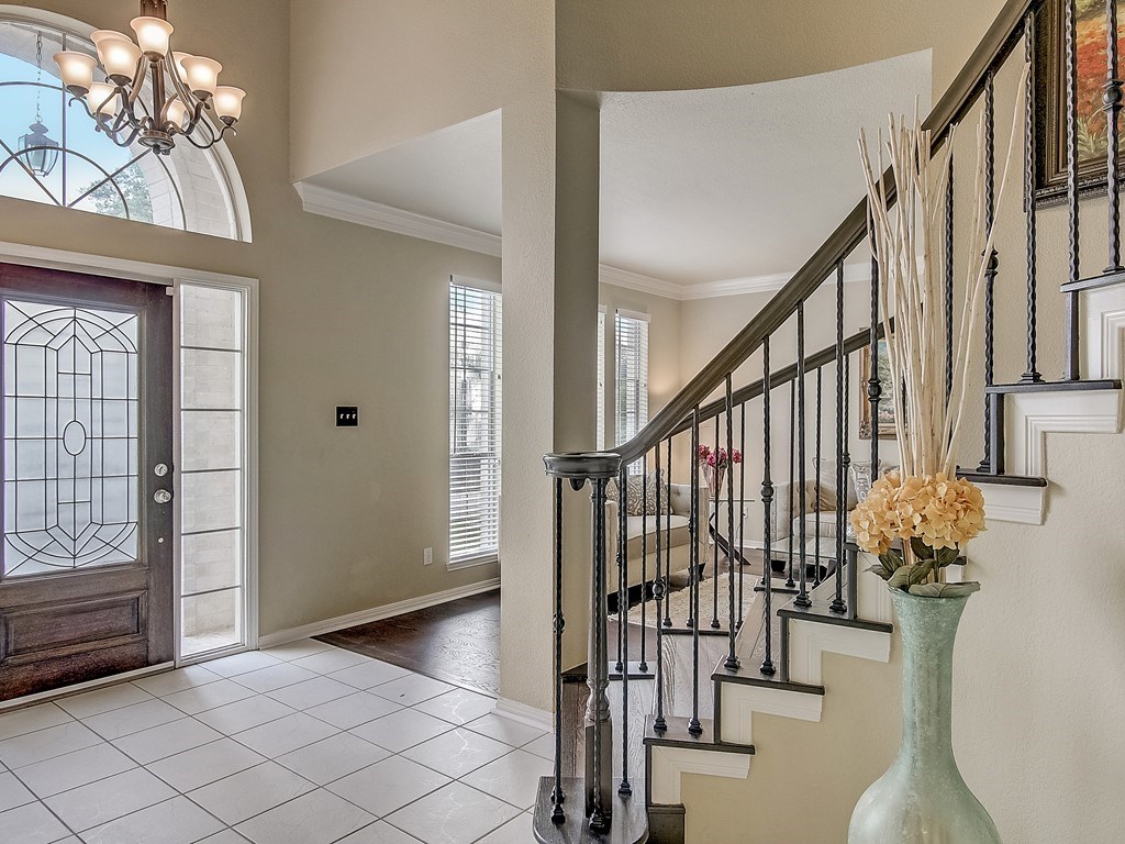 10612 Sun Tree Cove Austin, TX 78730 - Photo 1 of 1