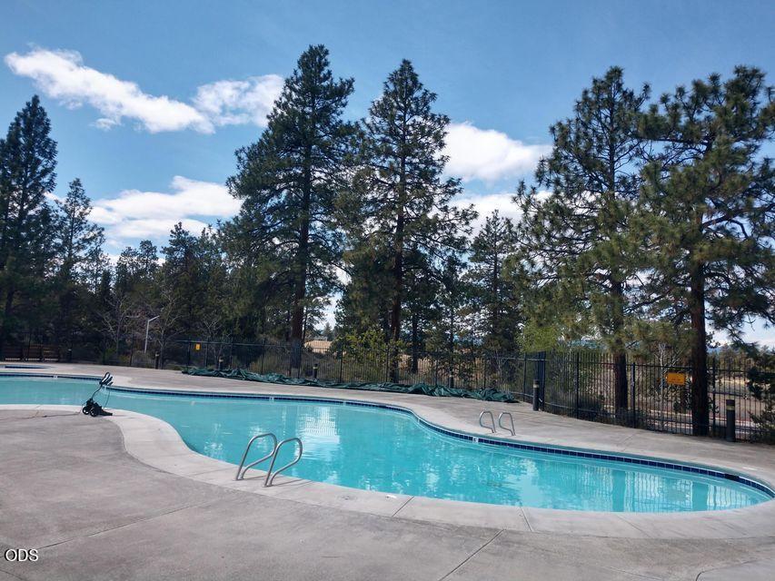 20909 Sotra Loop Bend, OR 97702 - Photo 32 of 38 Pool