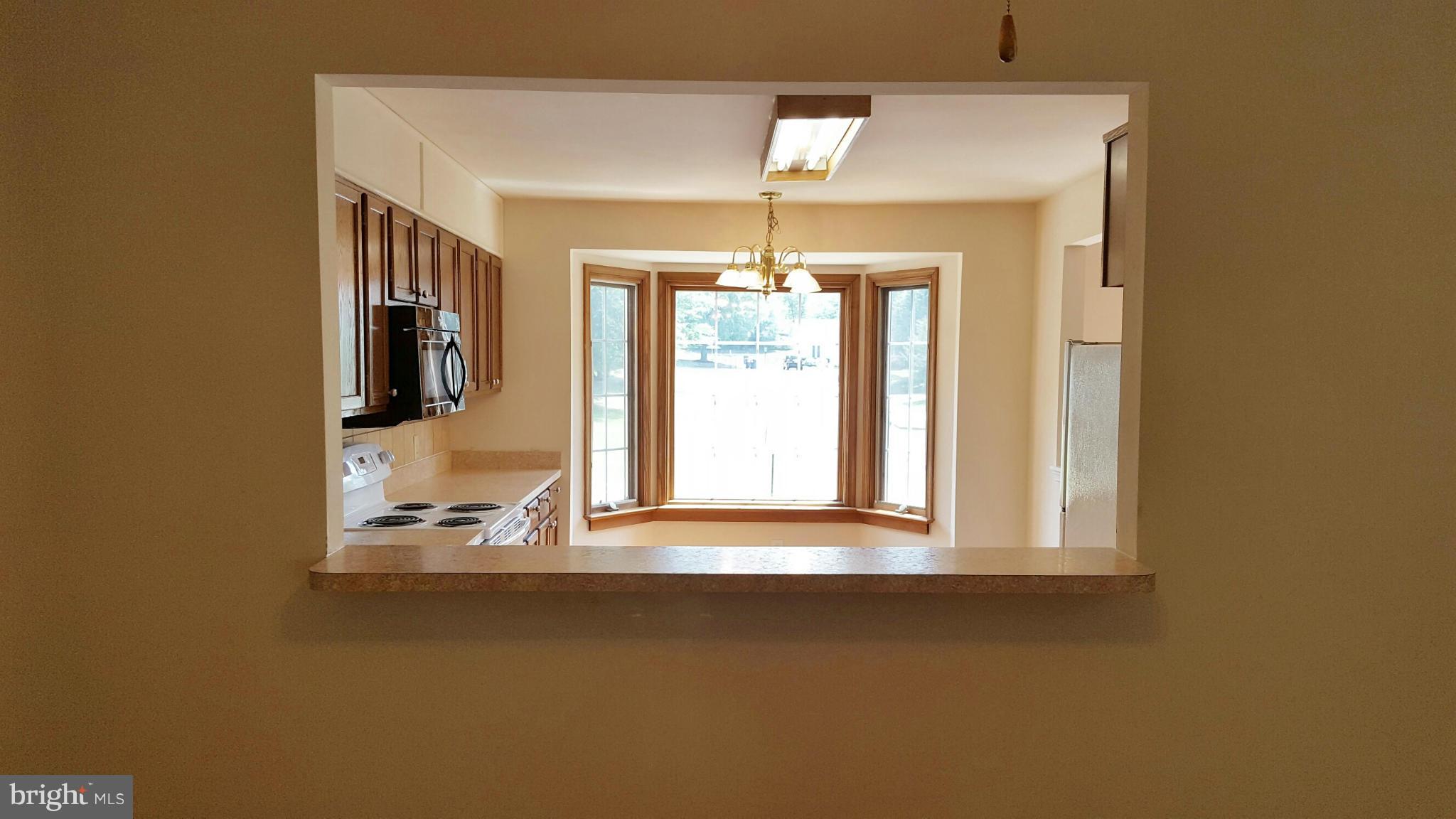 402 Club House Road Fredericksburg, VA 22406 - Photo 5 of 19 Interior (General)