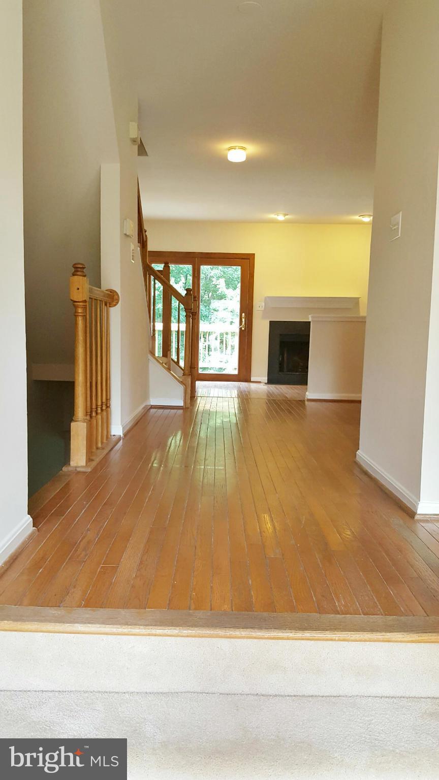402 Club House Road Fredericksburg, VA 22406 - Photo 7 of 19 Interior (General)