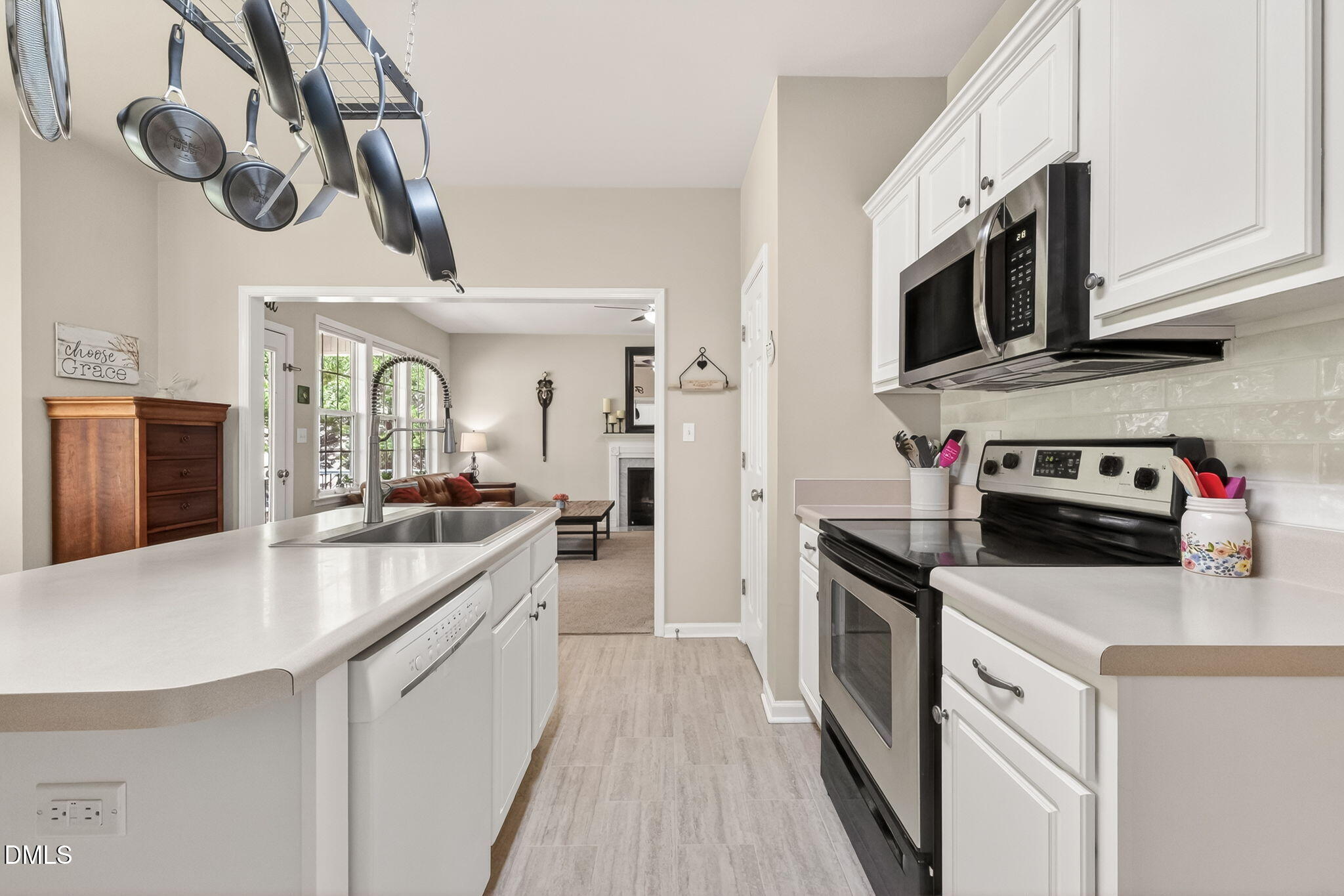 10 Roping Horn Way Willow Spring, NC 27592 - Photo 8 of 69 Kitchen