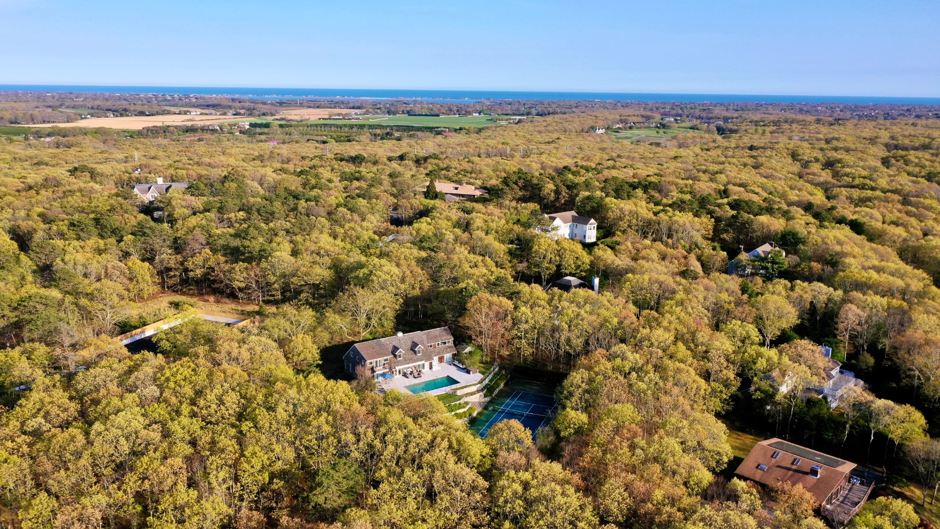 28 Deer Ridge Trail Water Mill, NY 11976 - Photo 2 of 23