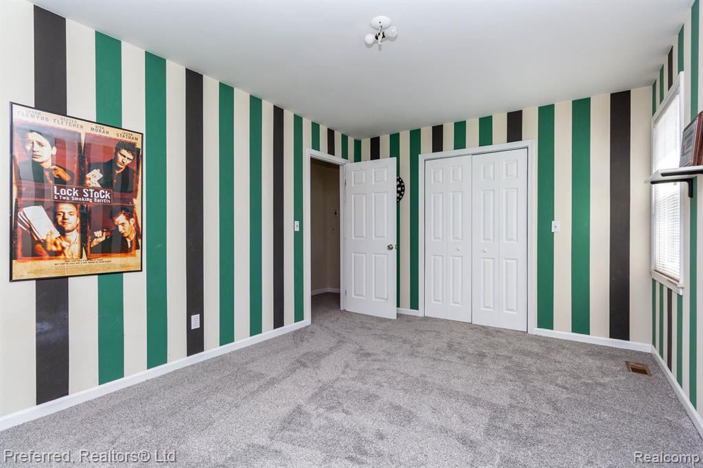 41944 Cherry Hill Road Novi, MI 48375 - Photo 35 of 44