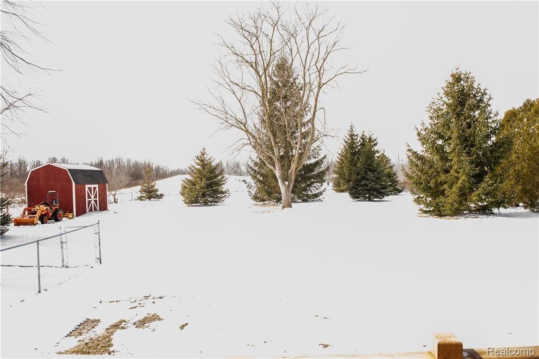 5472 Belsay Road Grand Blanc, MI 48439 - Photo 38 of 40 _DSC9542.jpg