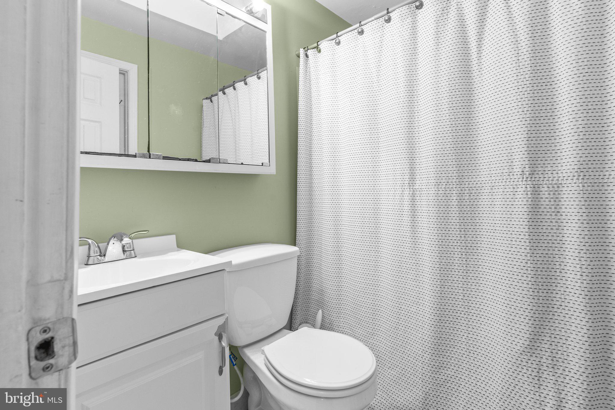 10230 West Keswick Road Philadelphia, PA 19114 - Photo 15 of 30 Gallery Image 15