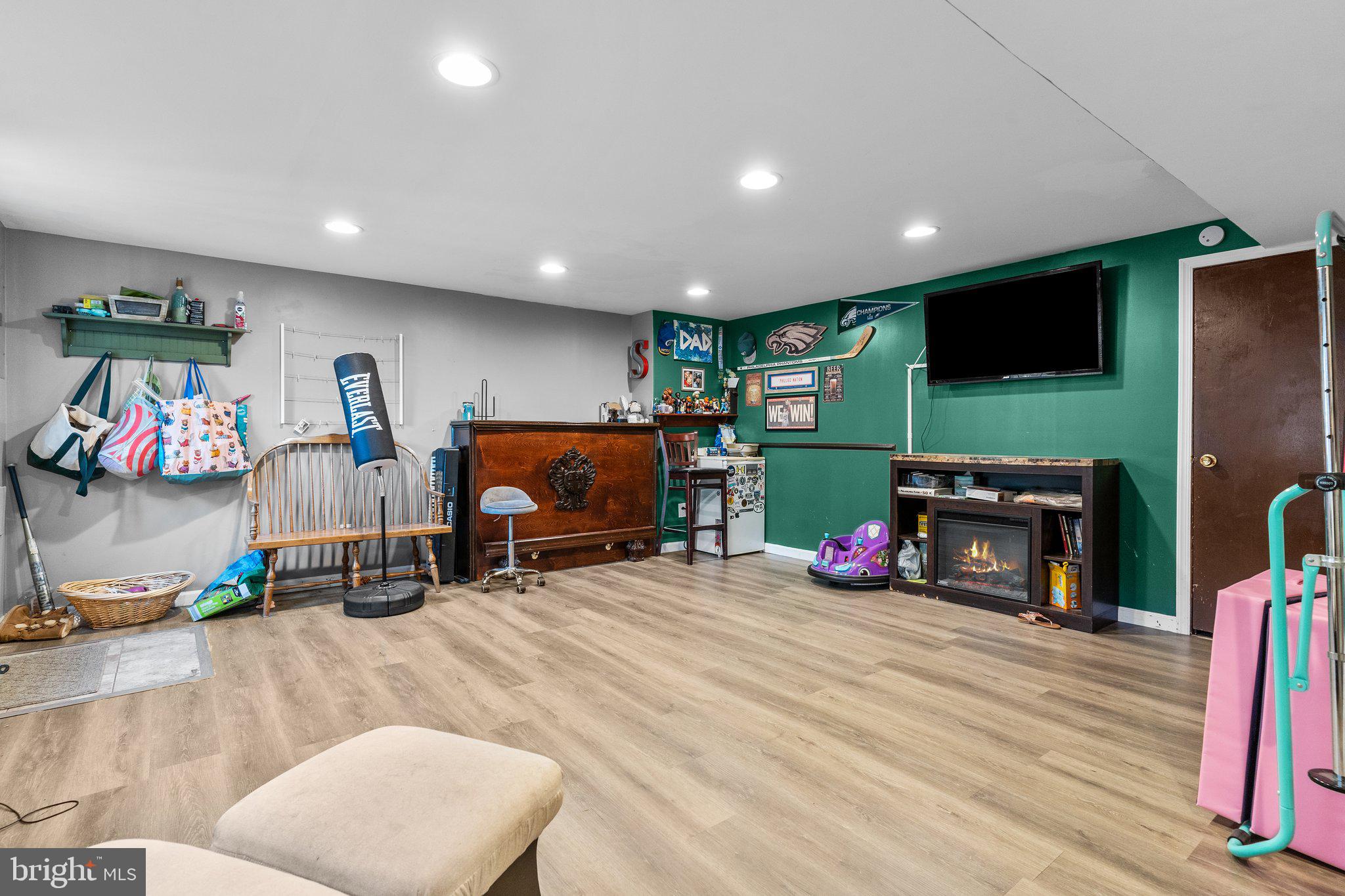 10230 West Keswick Road Philadelphia, PA 19114 - Photo 23 of 30 Gallery Image 23