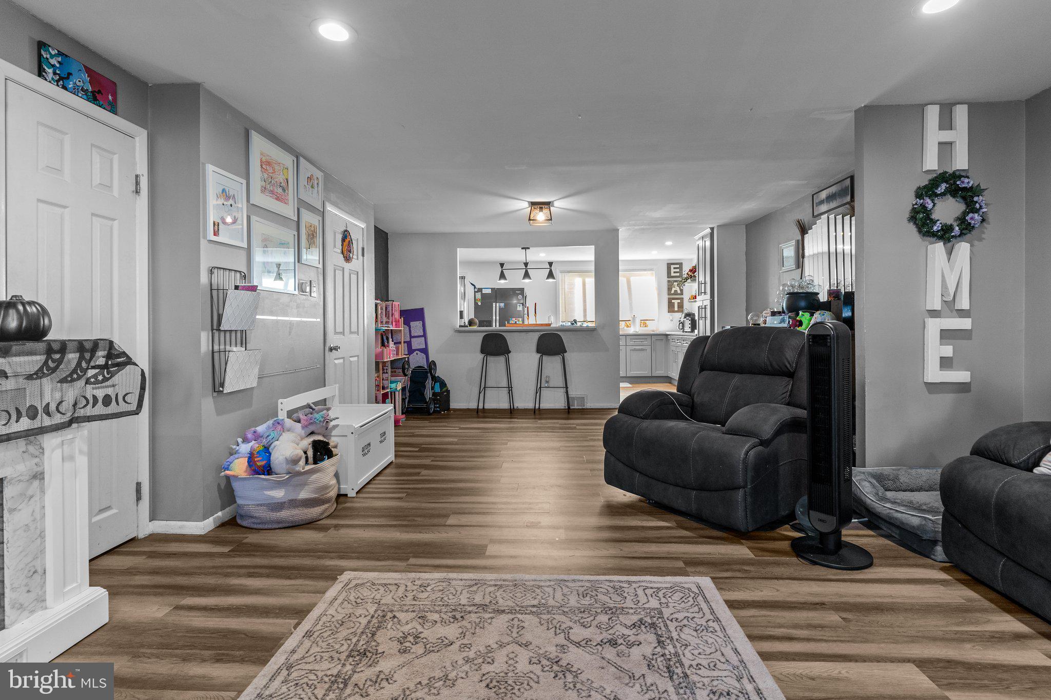 10230 West Keswick Road Philadelphia, PA 19114 - Photo 8 of 30 Gallery Image 8