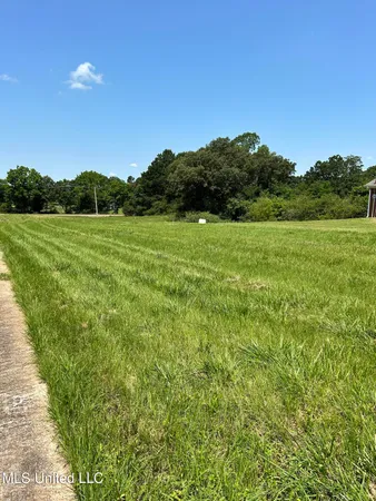 $430,000 | 5900 Hwy 305 Coldwater Ms 38618, Coldwater, MS 38618