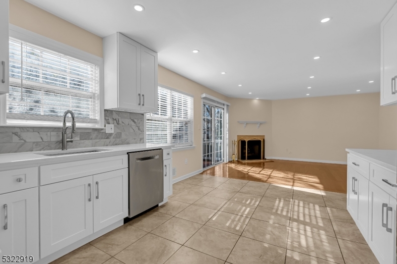 71 Nostrand Road Hillsborough, NJ 08844 - Photo 14 of 33