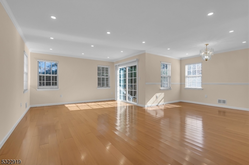 71 Nostrand Road Hillsborough, NJ 08844 - Photo 5 of 33