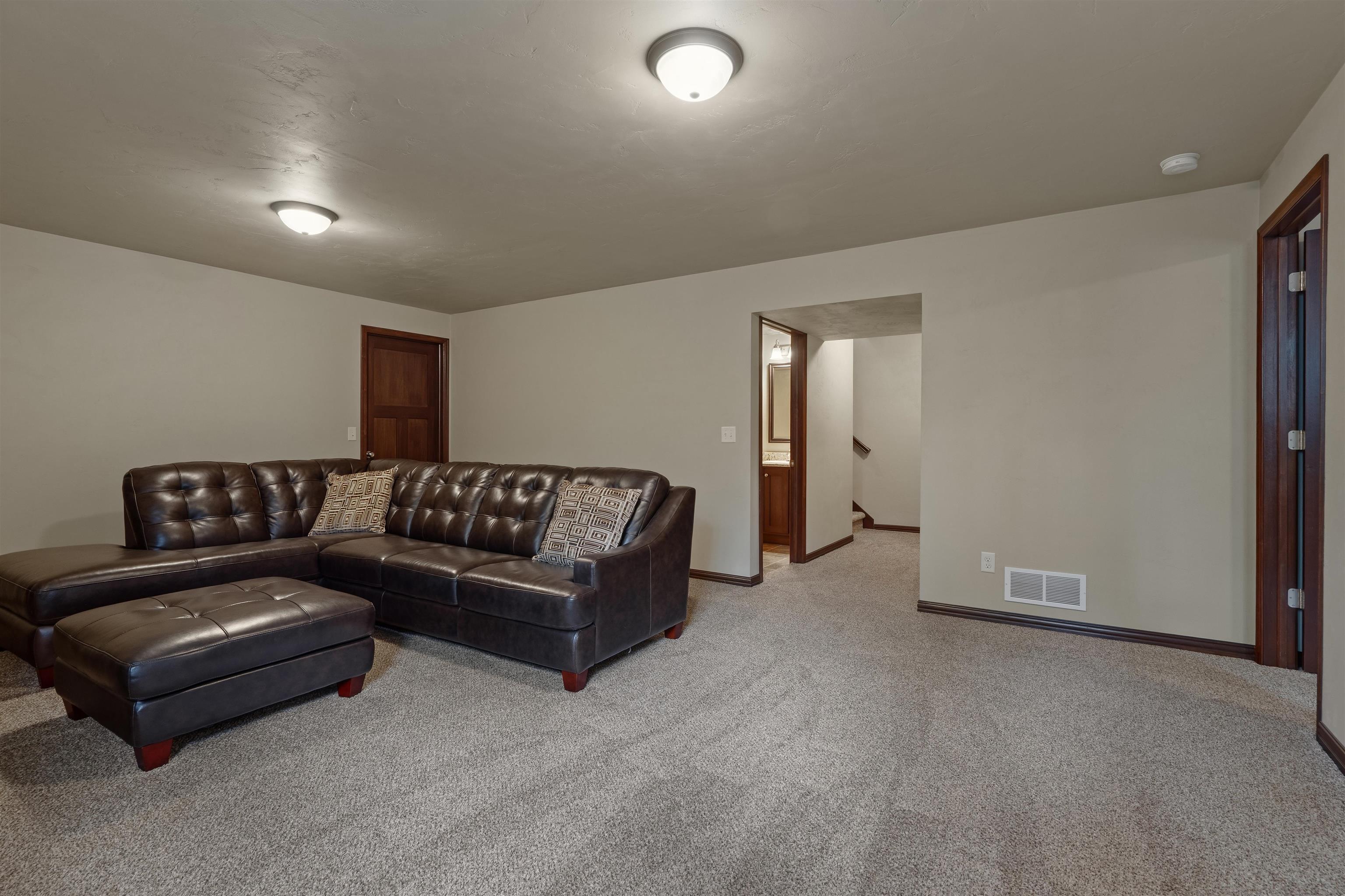2078 West Sugar Court Appleton, WI 54913 - Photo 29 of 57